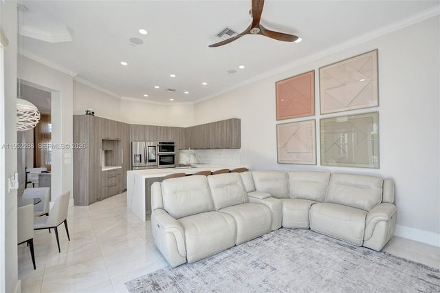 3311 SW 194th Ter, Miramar, FL 33029