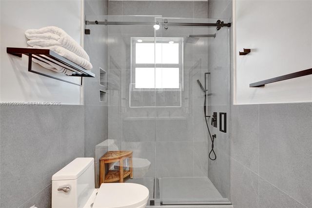 3311 SW 194th Ter, Miramar, FL 33029