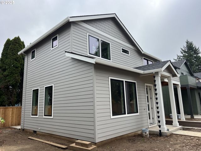 6906 Se BROOKLYN St, Portland, OR 97206