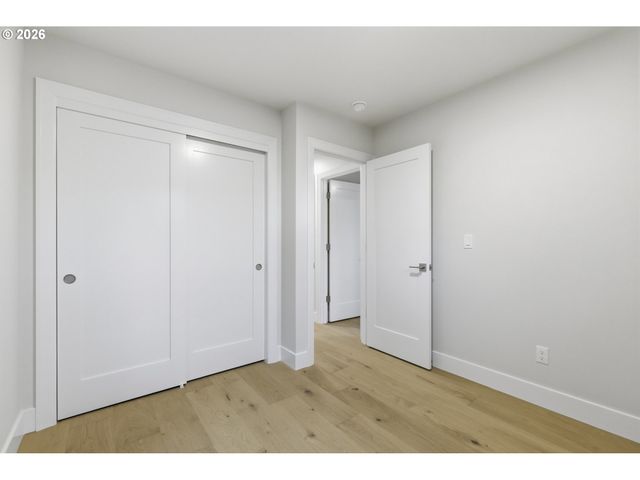 6906 Se BROOKLYN St, Portland, OR 97206