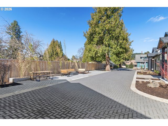 6906 Se BROOKLYN St, Portland, OR 97206