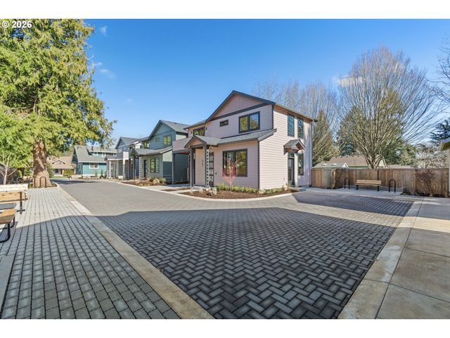 6906 Se BROOKLYN St, Portland, OR 97206