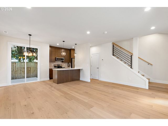 6906 Se BROOKLYN St, Portland, OR 97206