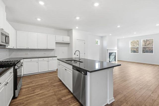 1270 Windance Lake Drive, Loganville, GA 30052