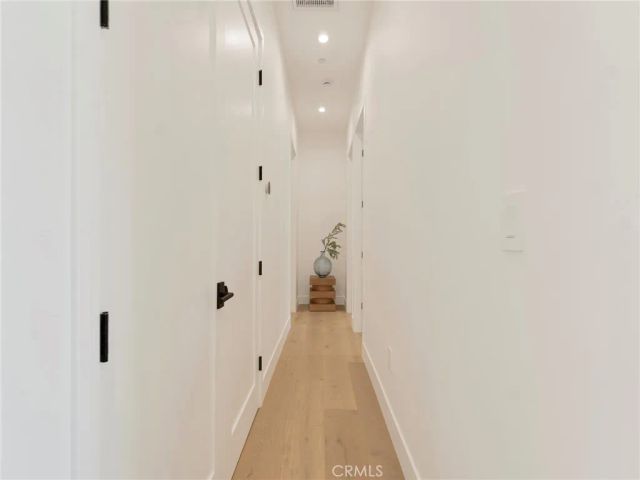 5814 Graves Avenue, Encino, CA 91316