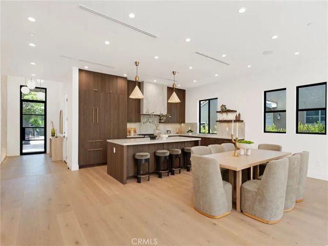5814 Graves Avenue, Encino, CA 91316