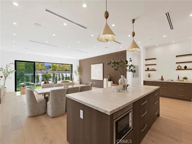 5814 Graves Avenue, Encino, CA 91316
