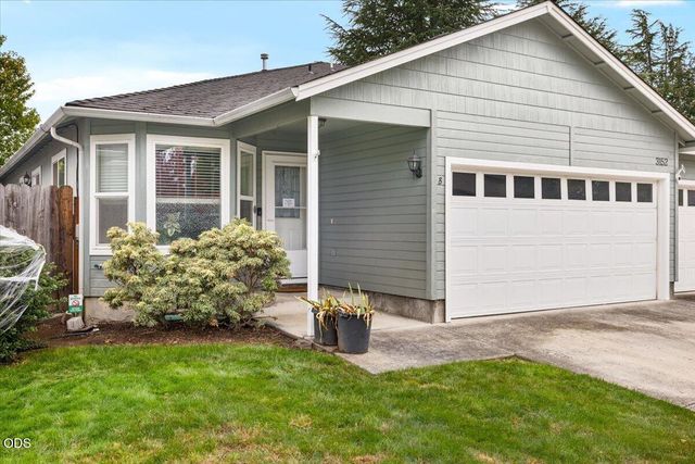 3152 Forest Hills Drive, Medford, OR 97504