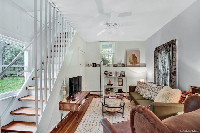 2 Mine Hill Road, Cornwall, NY 12518