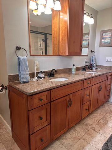 365 County Road 301, Eureka Springs, AR 72632