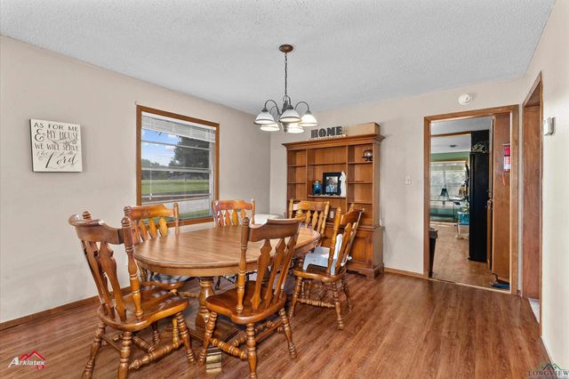 305 Smith St, Henderson, TX 75652