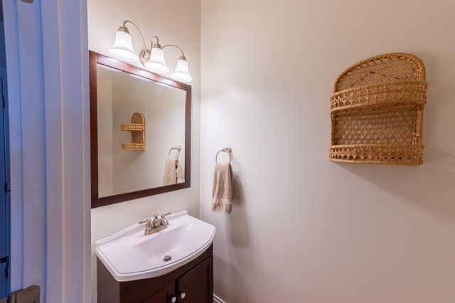 115 E 8th Street, Covington, KY 41011