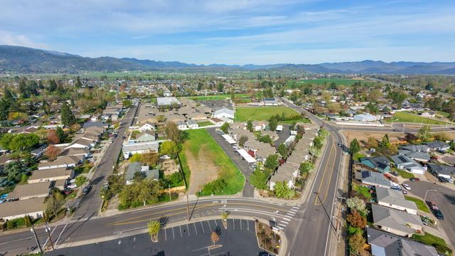 0 N Third Street, Central Point, OR 97502