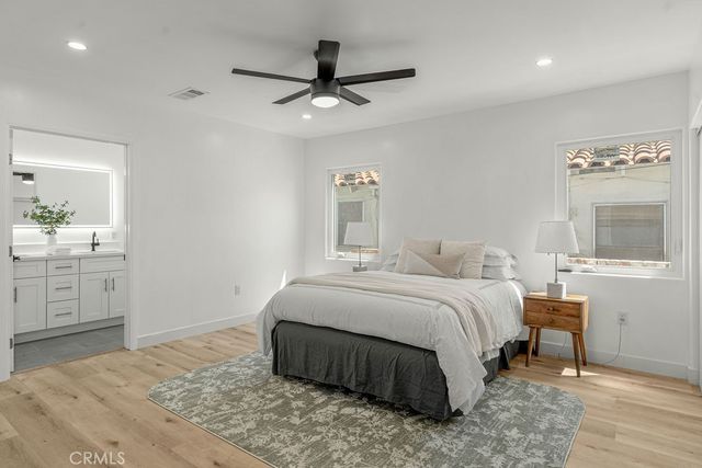 5419 S Rimpau, Los Angeles, CA 90043
