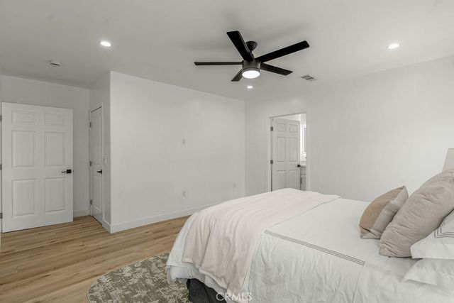 5419 S Rimpau, Los Angeles, CA 90043