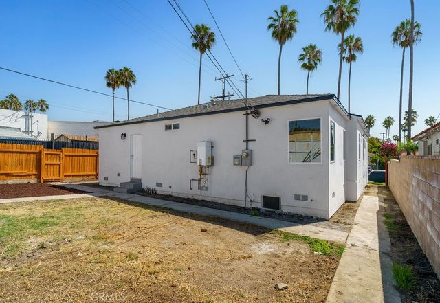 5419 S Rimpau, Los Angeles, CA 90043