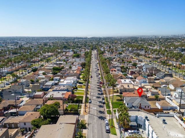 5419 S Rimpau, Los Angeles, CA 90043