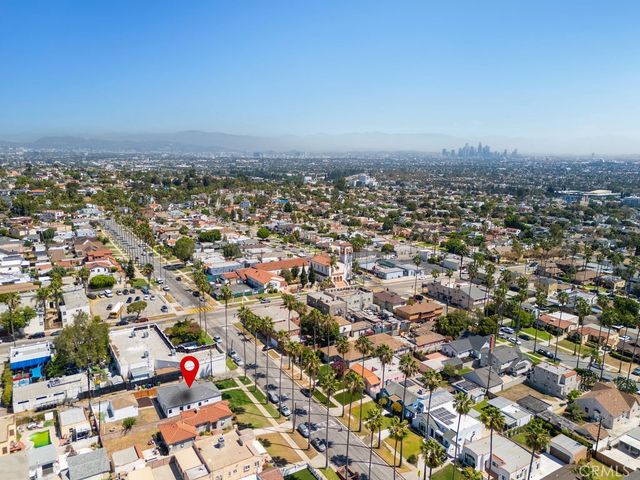 5419 S Rimpau, Los Angeles, CA 90043