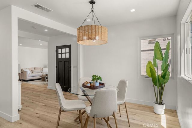 5419 S Rimpau, Los Angeles, CA 90043