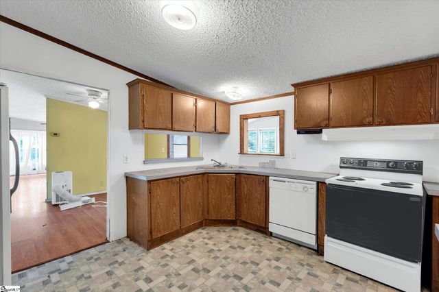 326 Chesapeake Trail, Pickens, SC 29671