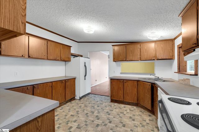 326 Chesapeake Trail, Pickens, SC 29671