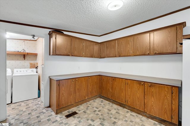 326 Chesapeake Trail, Pickens, SC 29671