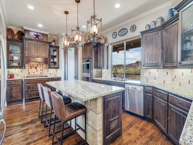 1598 Canyon Wren Loop, Graford, TX 76449