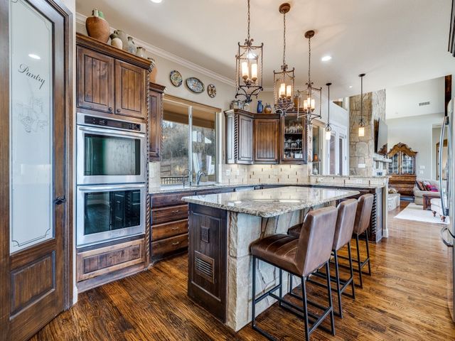 1598 Canyon Wren Loop, Graford, TX 76449