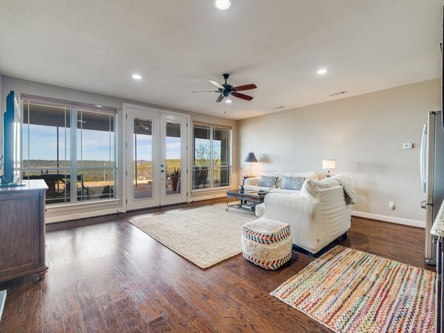 1598 Canyon Wren Loop, Graford, TX 76449