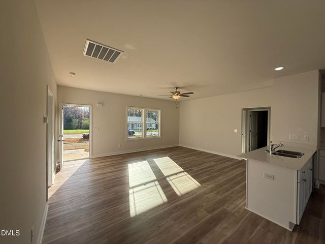 189 Jacobs Ridge Drive, Four Oaks, NC 27524