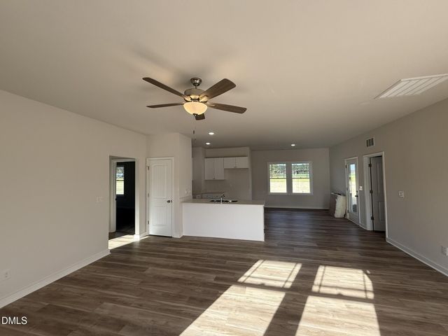 189 Jacobs Ridge Drive, Four Oaks, NC 27524