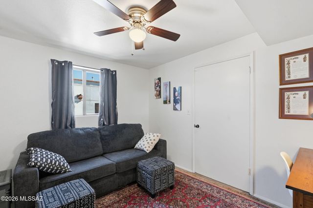 103 S Paseo Quinta, Green Valley, AZ 85614