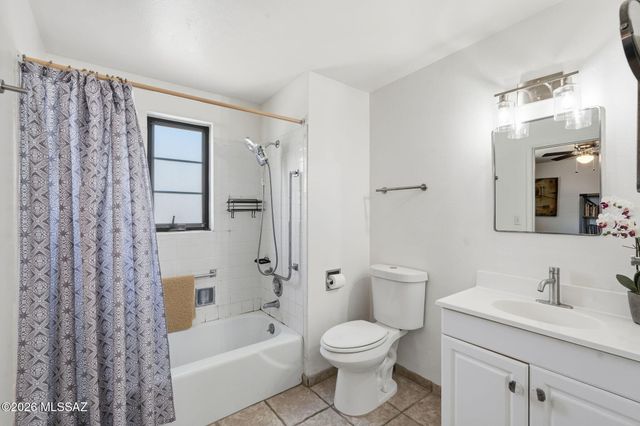 103 S Paseo Quinta, Green Valley, AZ 85614