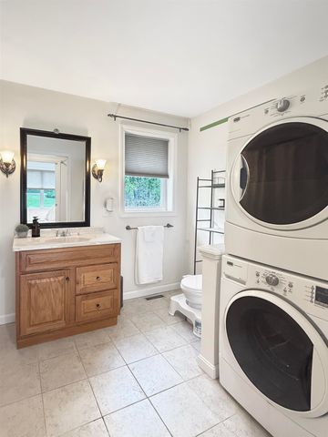 87 Pilgrim Circle, Hampstead, NH 03826