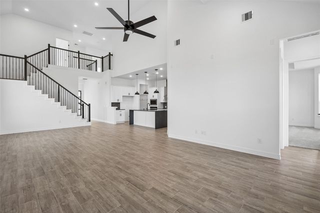 2707 Ballast Green Dr Drive, Texas City, TX 77568