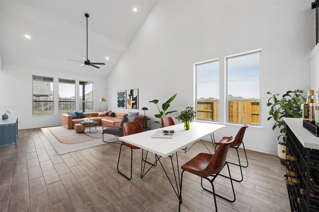 2707 Ballast Green Dr Drive, Texas City, TX 77568