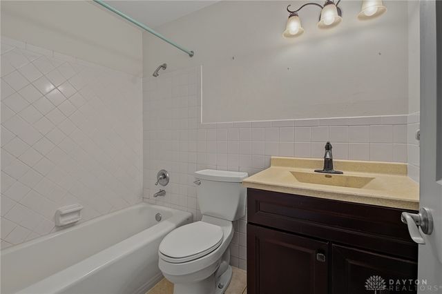 1035 Cottage Court Drive, Fairborn, OH 45324