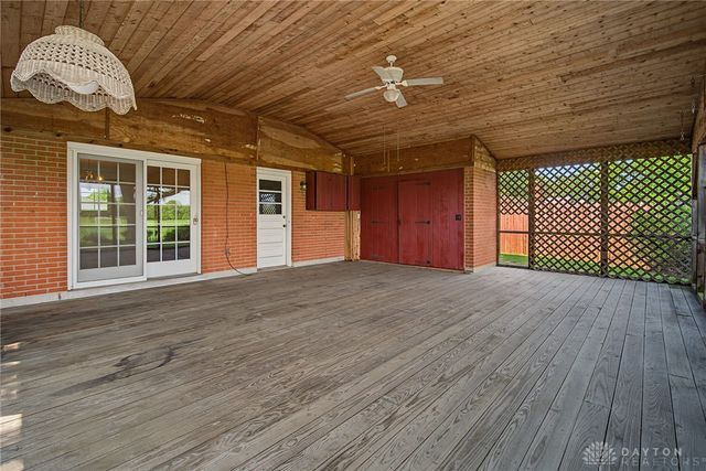 1035 Cottage Court Drive, Fairborn, OH 45324