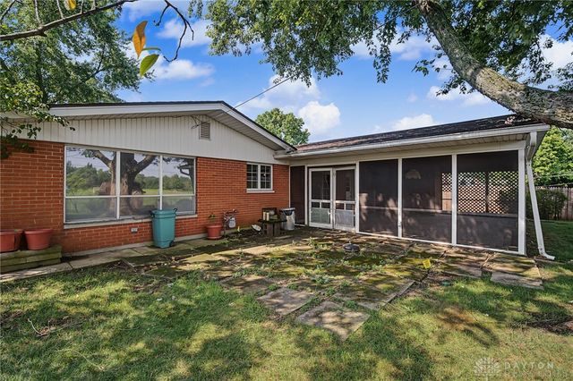 1035 Cottage Court Drive, Fairborn, OH 45324