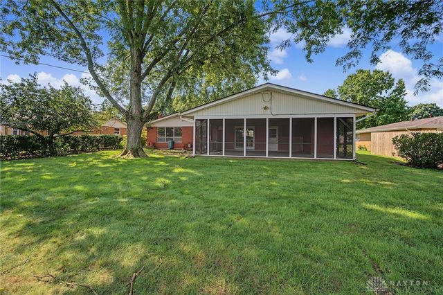 1035 Cottage Court Drive, Fairborn, OH 45324