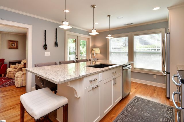 108 Hillcrest Circle, Greenville, SC 29609