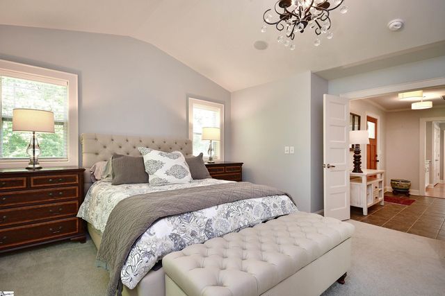 108 Hillcrest Circle, Greenville, SC 29609