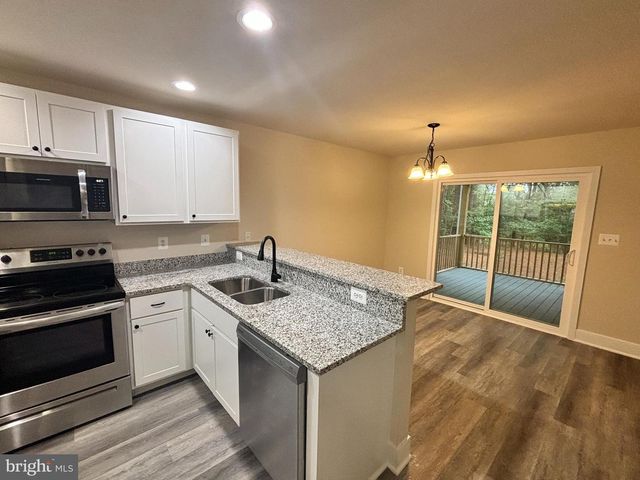 30 PARRISH LOOP, Montross, VA 22520