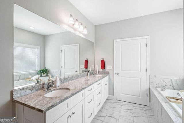 509 Lago Court, Lagrange, GA 30241