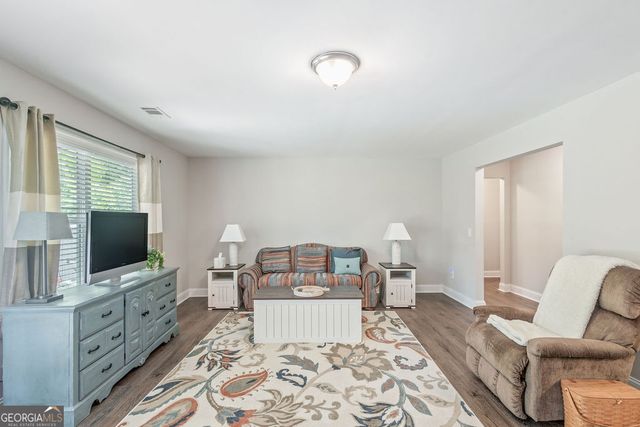 509 Lago Court, Lagrange, GA 30241