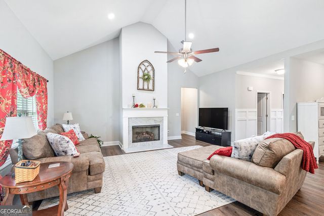 509 Lago Court, Lagrange, GA 30241