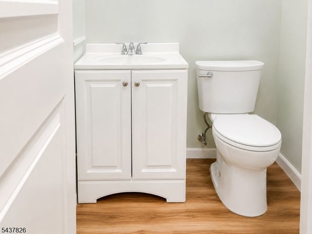 9 Stoney Brook Ln, Jefferson Twp., NJ 07438