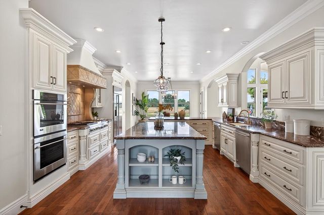 2990 Ironwood Ln, Lincoln, CA 95648