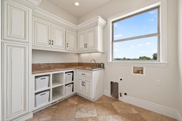 2990 Ironwood Ln, Lincoln, CA 95648