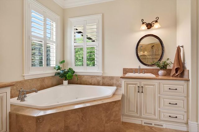 2990 Ironwood Ln, Lincoln, CA 95648